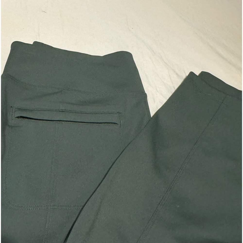 Athleta straight-leg pant, soft stretch, no wrinkle, women’s large